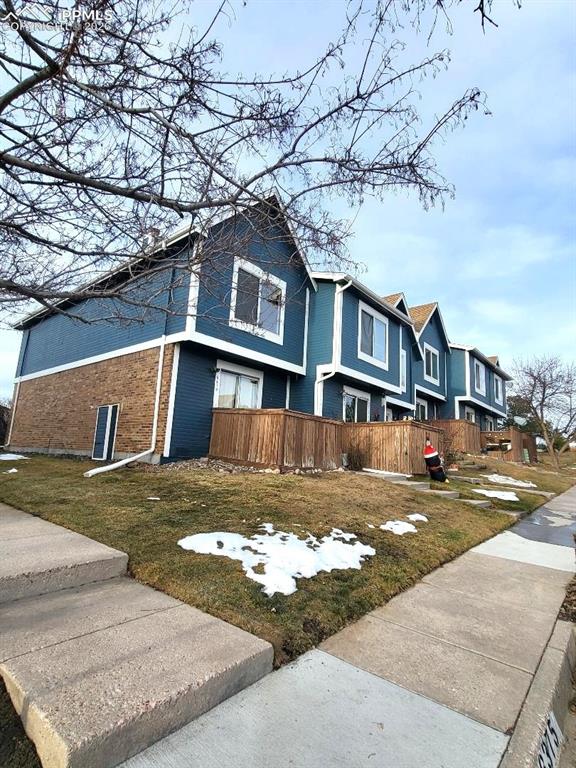 Image 26 of 27: Front of Structure