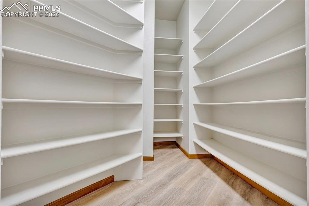 Image 28 of 44: Pantry