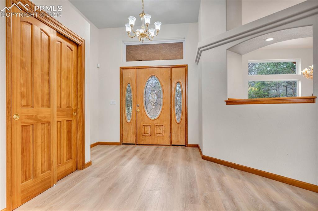 Image 4 of 50: Entrance Foyer