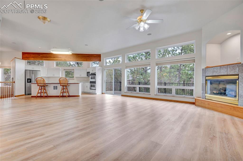 Image 5 of 44: Living Room