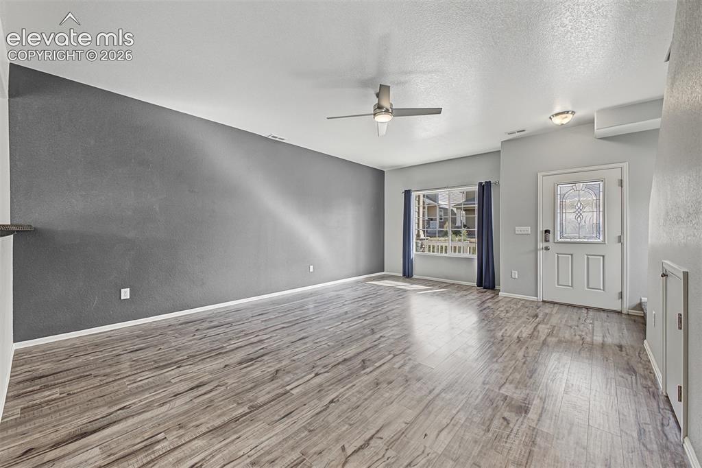 Image 12 of 44: Living Room