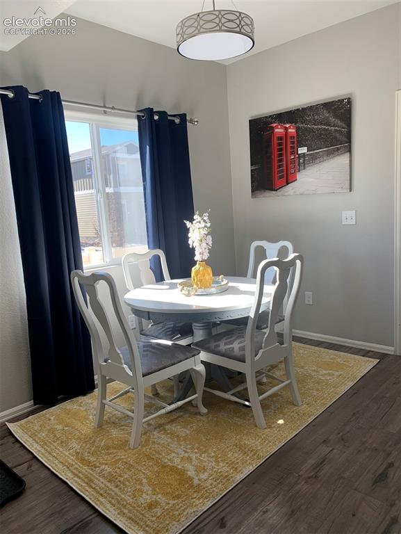 Image 6 of 44: Dining Area