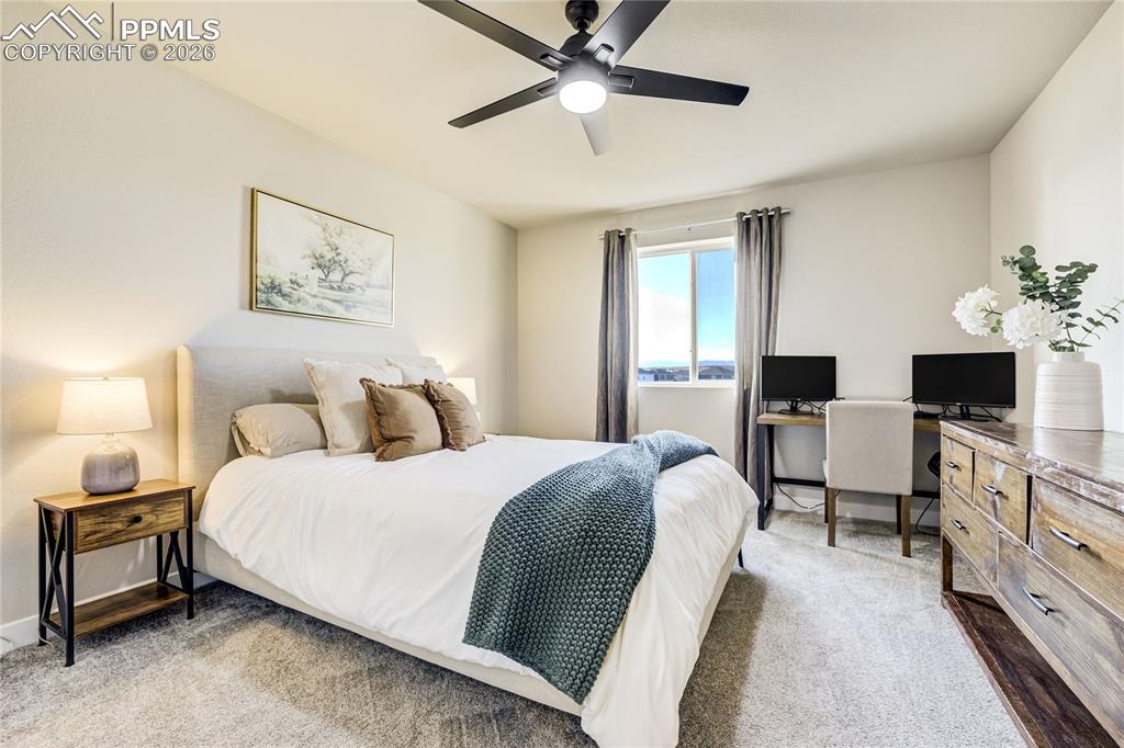 Image 18 of 45: Bedroom