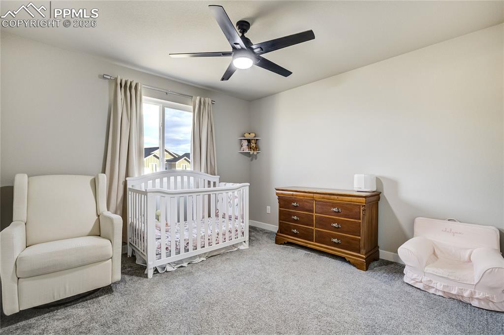 Image 26 of 45: Bedroom