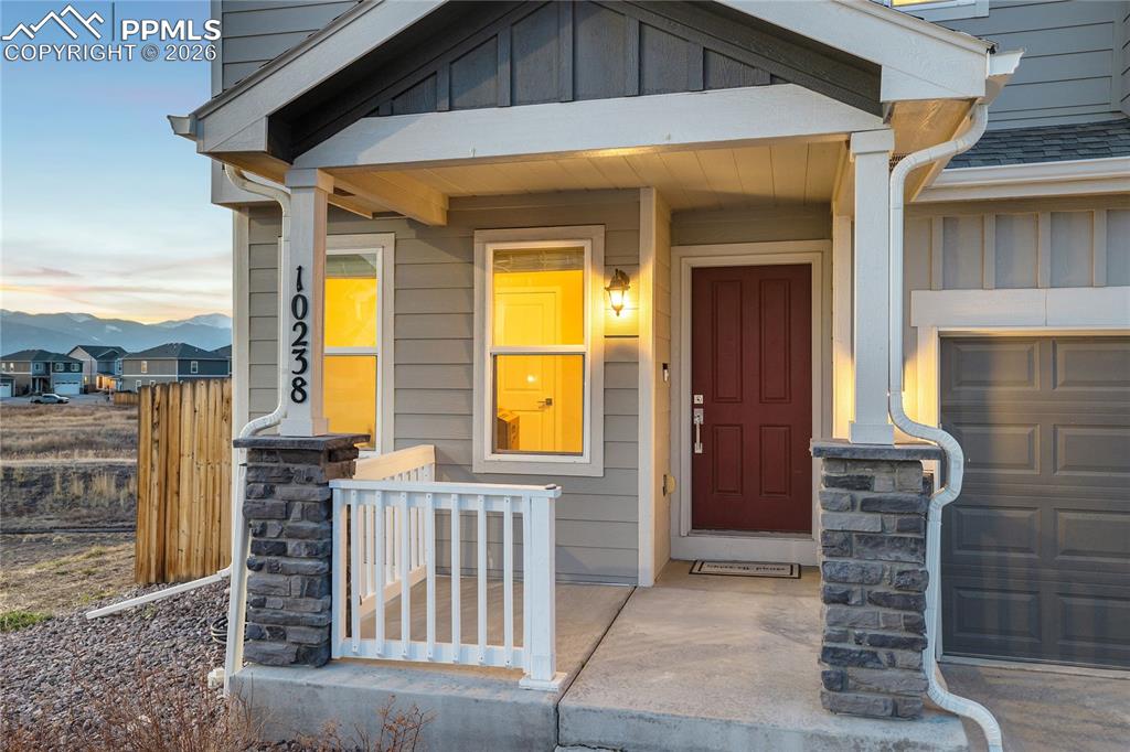 Image 3 of 45: Entry