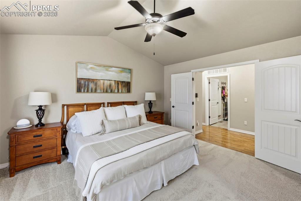 Image 14 of 41: Bedroom