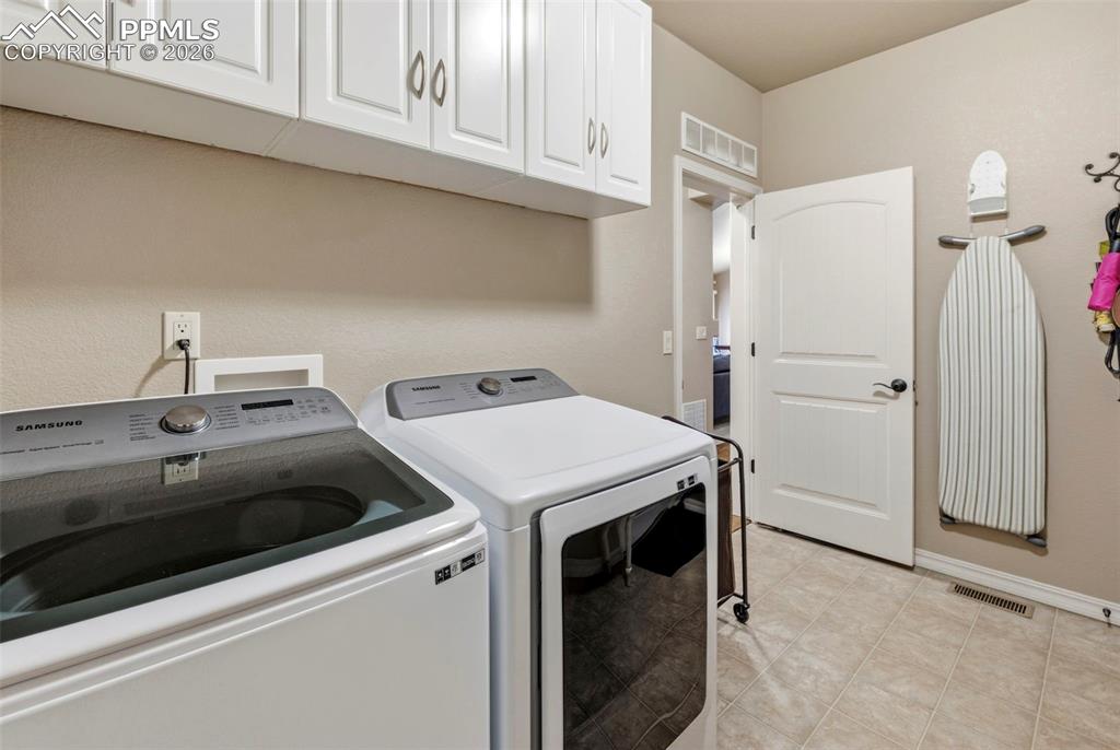 Image 18 of 41: Laundry