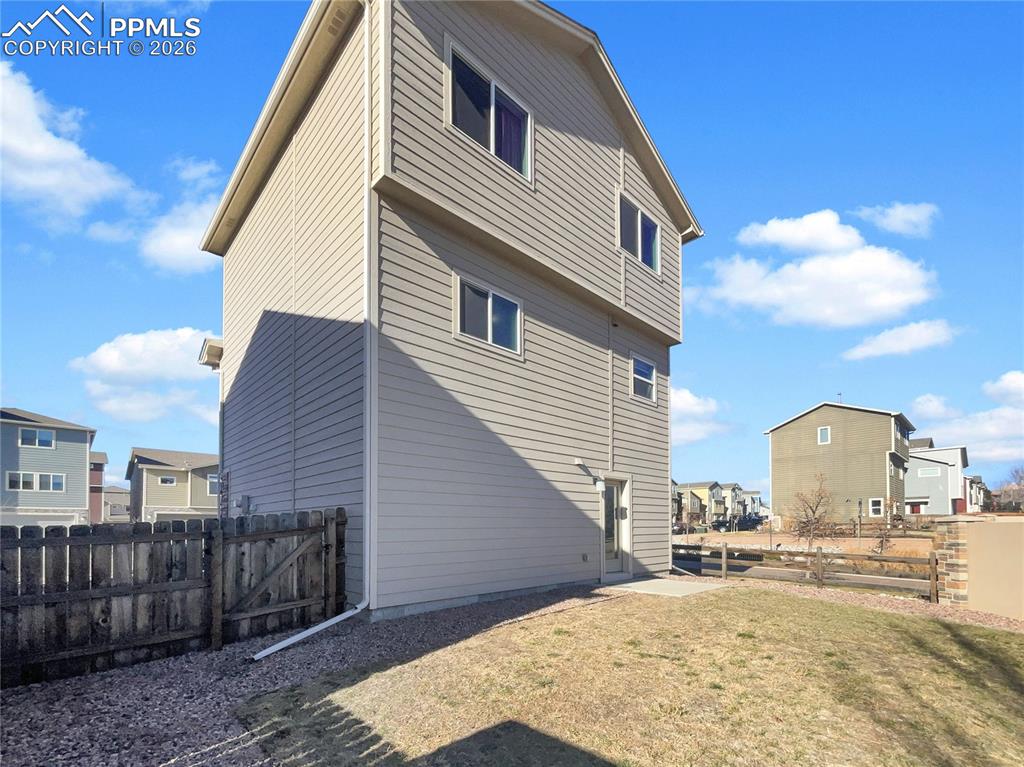 Image 18 of 20: No Description Available