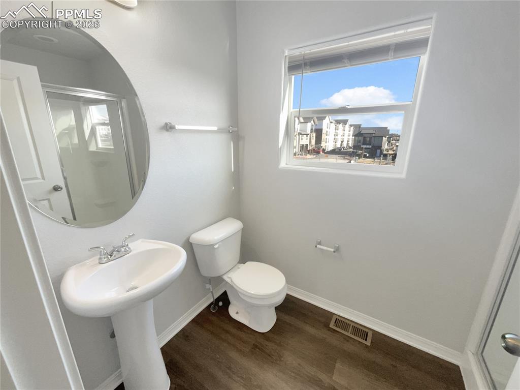 Image 8 of 20: No Description Available