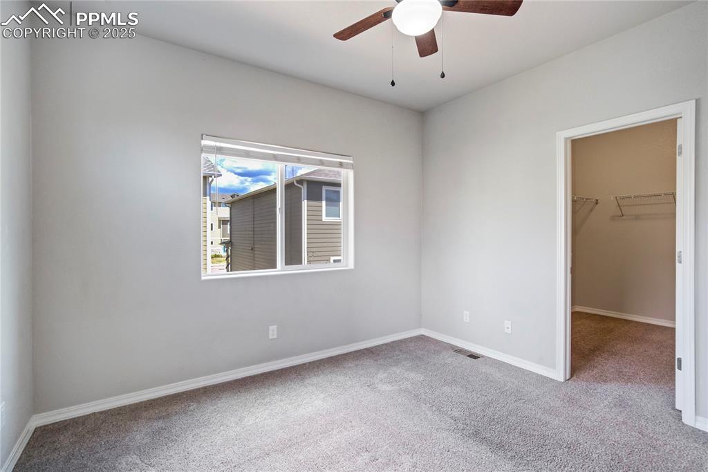 Image 33 of 36: Bedroom