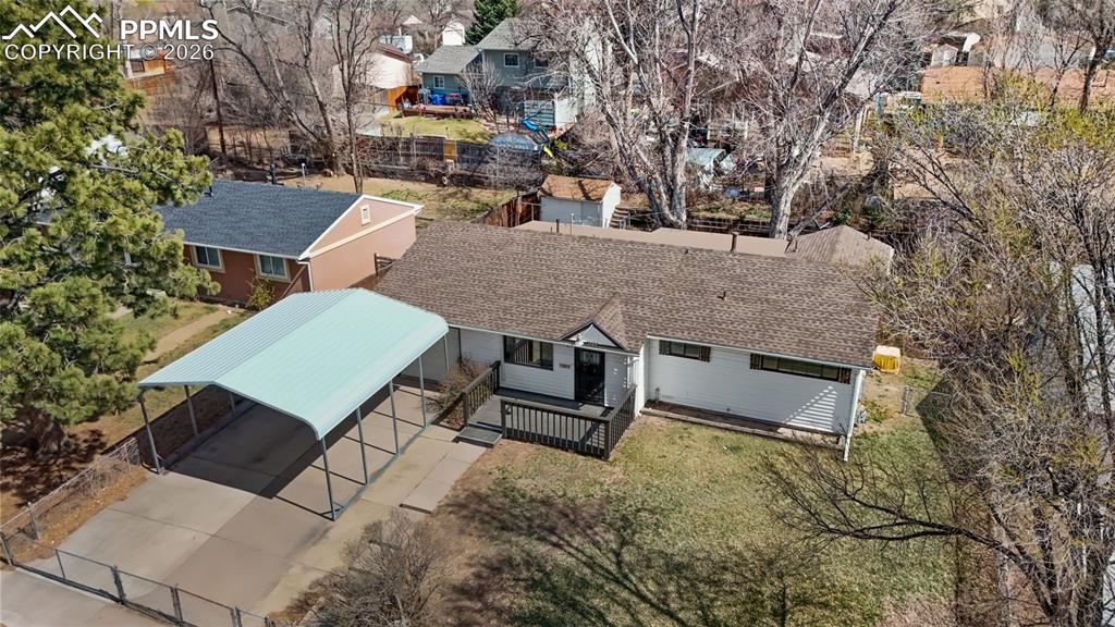 Image 17 of 18: Drone / aerial view