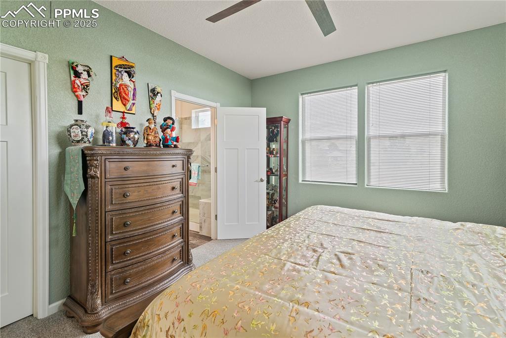 Image 16 of 49: Bedroom