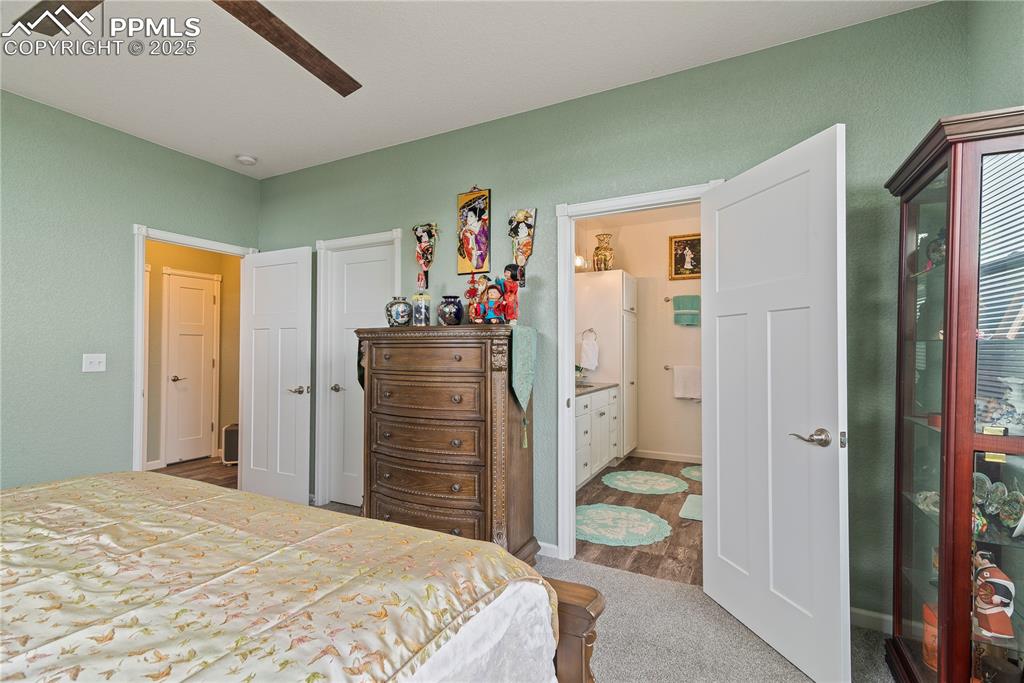 Image 17 of 49: Bedroom