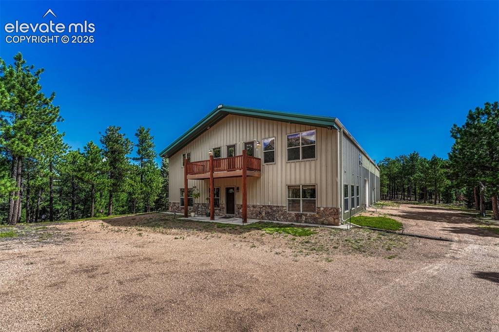 Image 12 of 41: Front of Structure