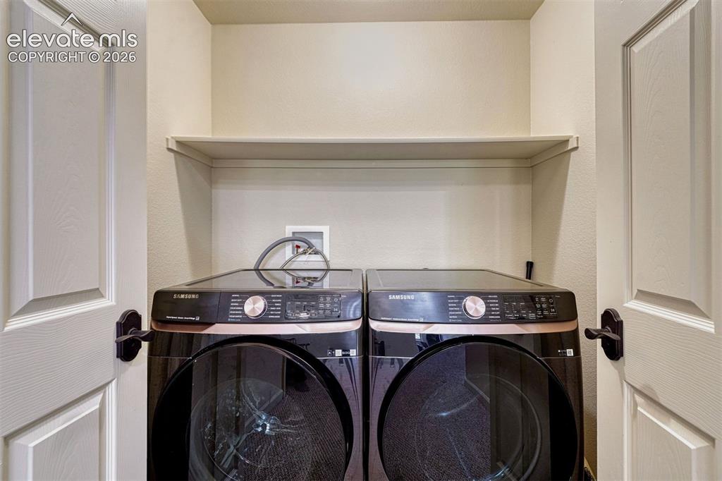 Image 22 of 41: Laundry