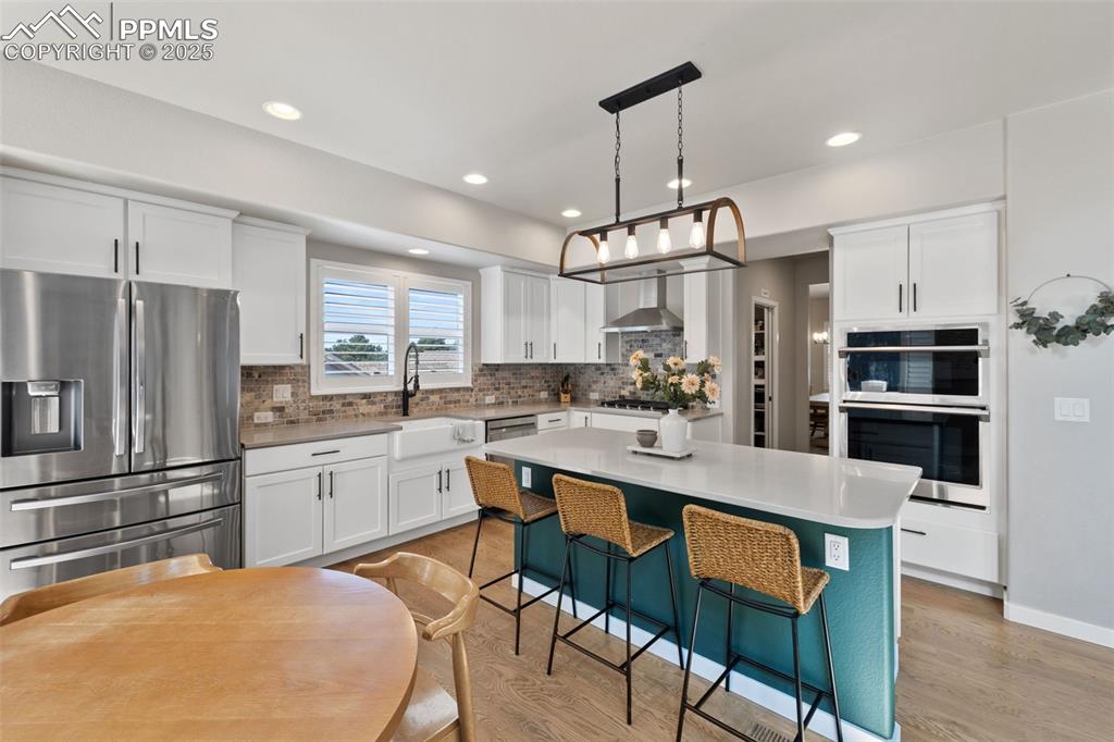 Image 11 of 48: Kitchen