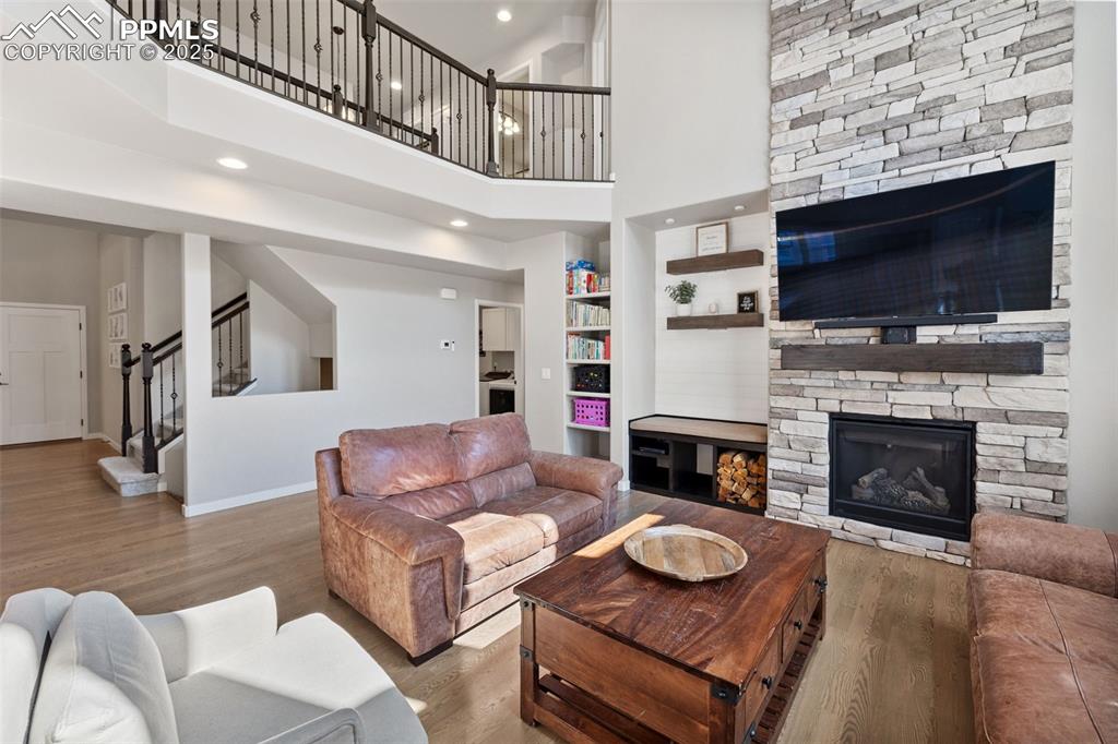 Image 13 of 48: Living Room