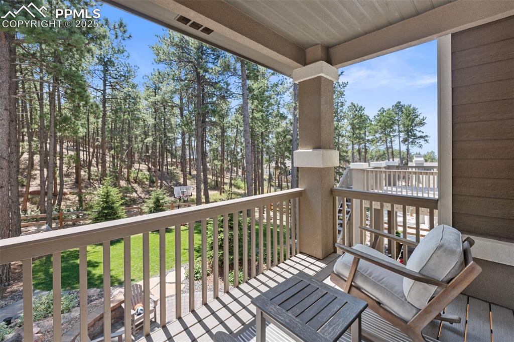 Image 42 of 48: Deck