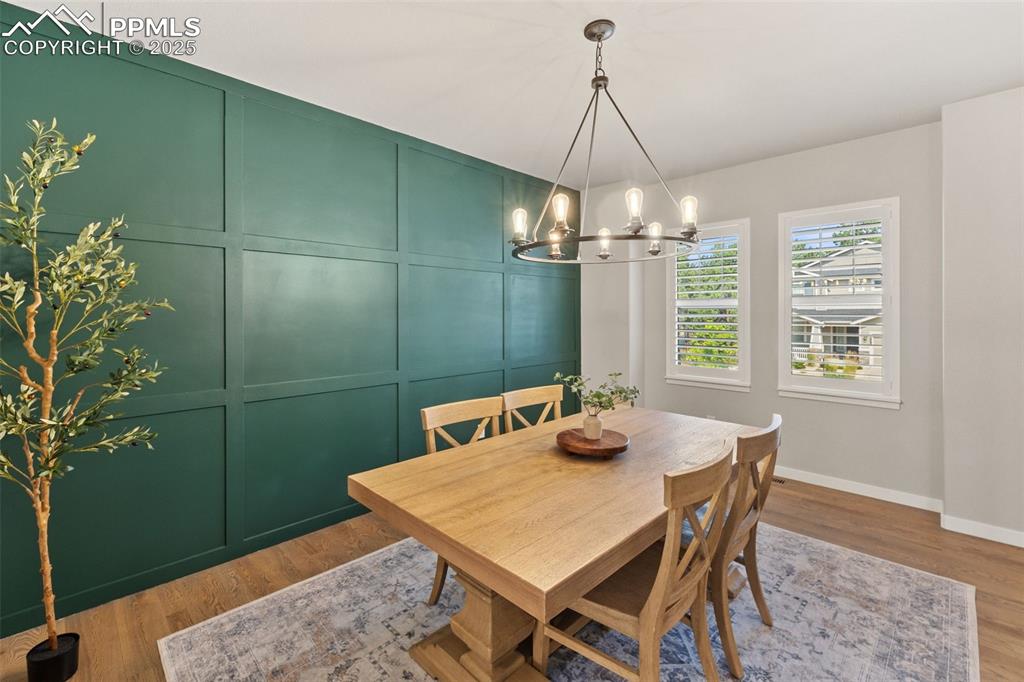 Image 5 of 48: Dining Area