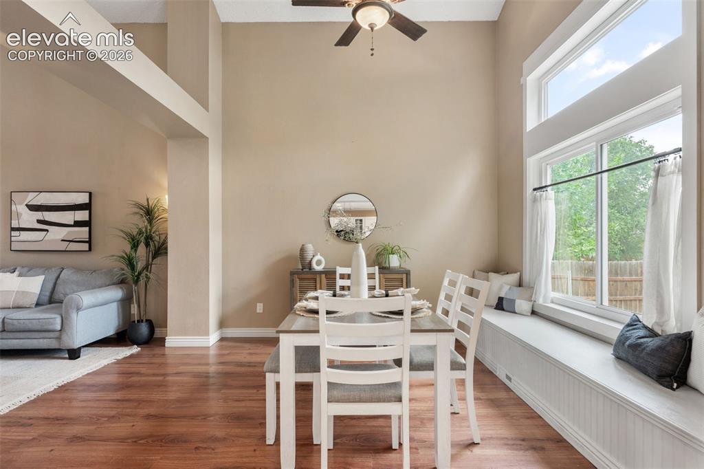 Image 9 of 48: Dining Area