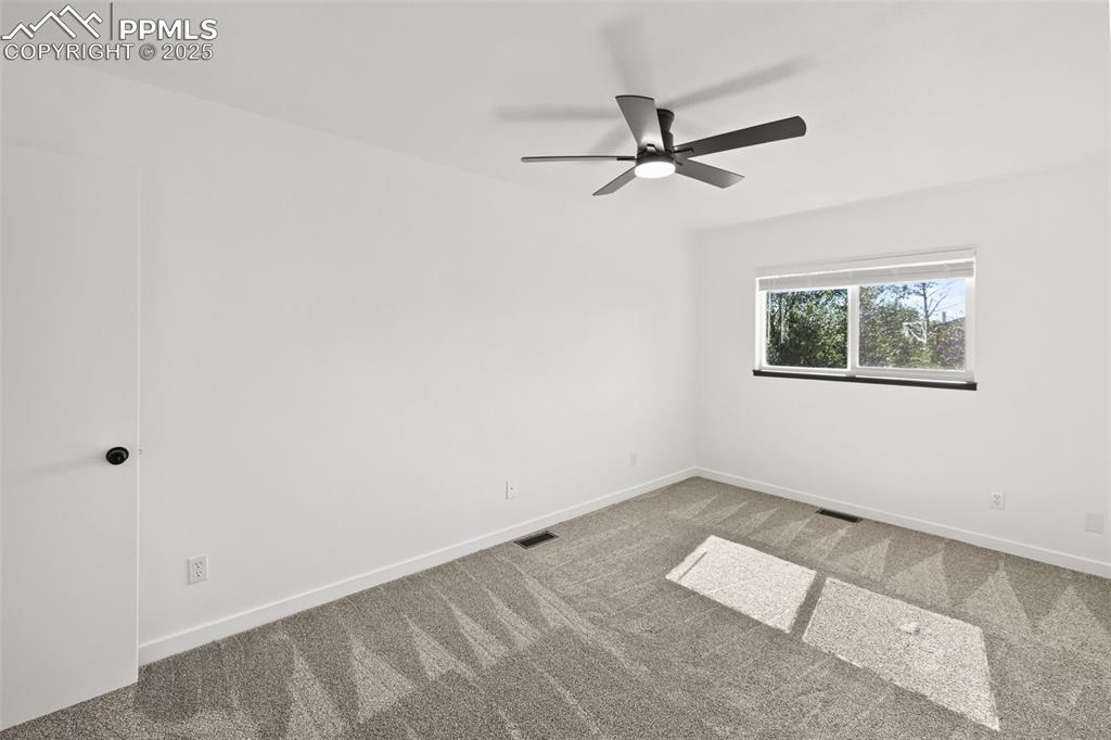 Image 10 of 32: Primary Bedroom