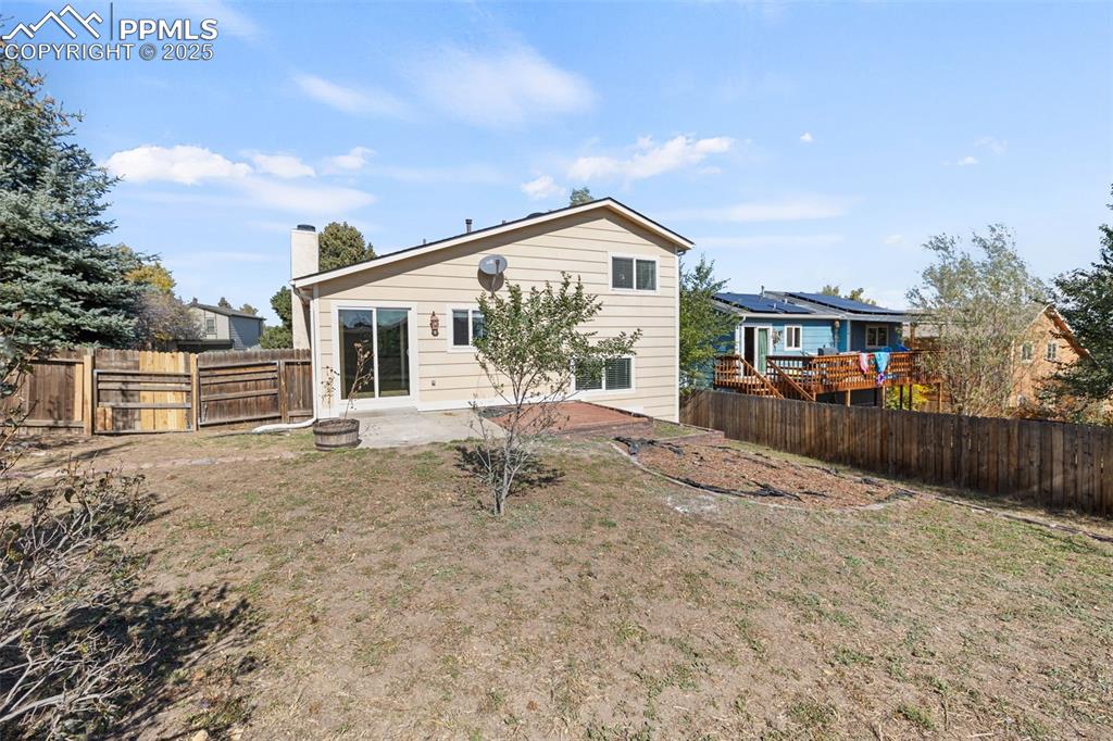 Image 21 of 32: Backyard