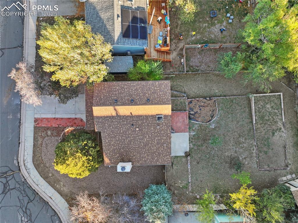 Image 27 of 32: Aerial View