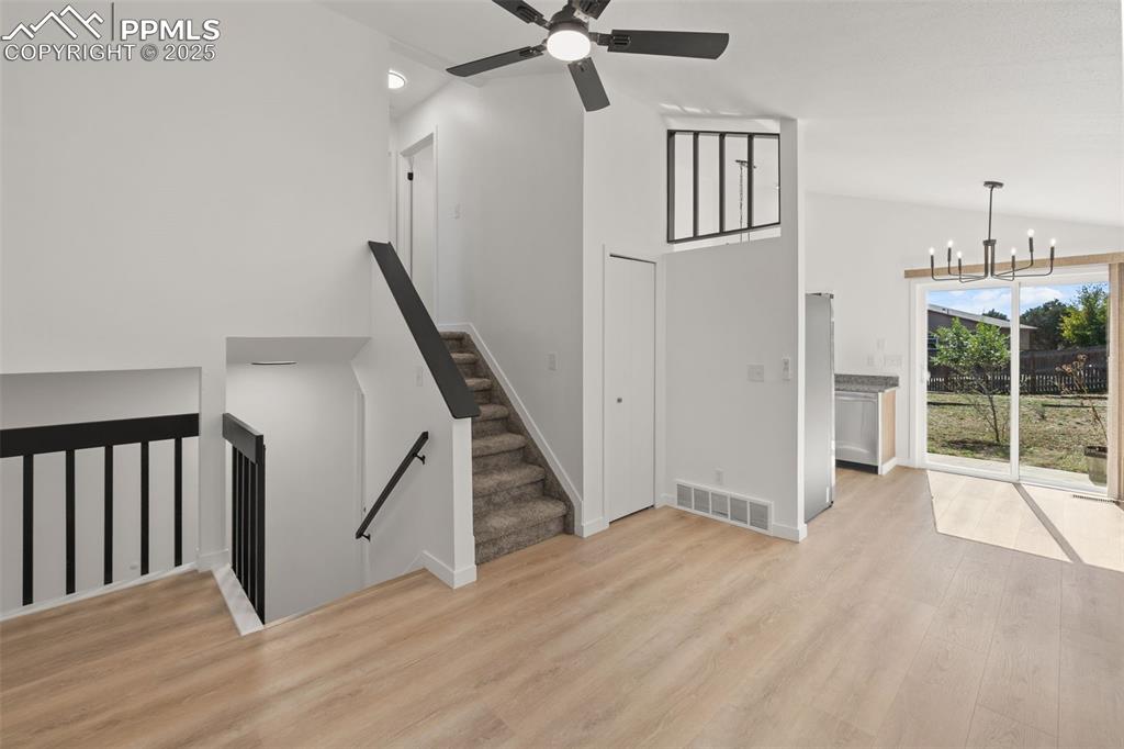 Image 7 of 32: Living/Dining Room