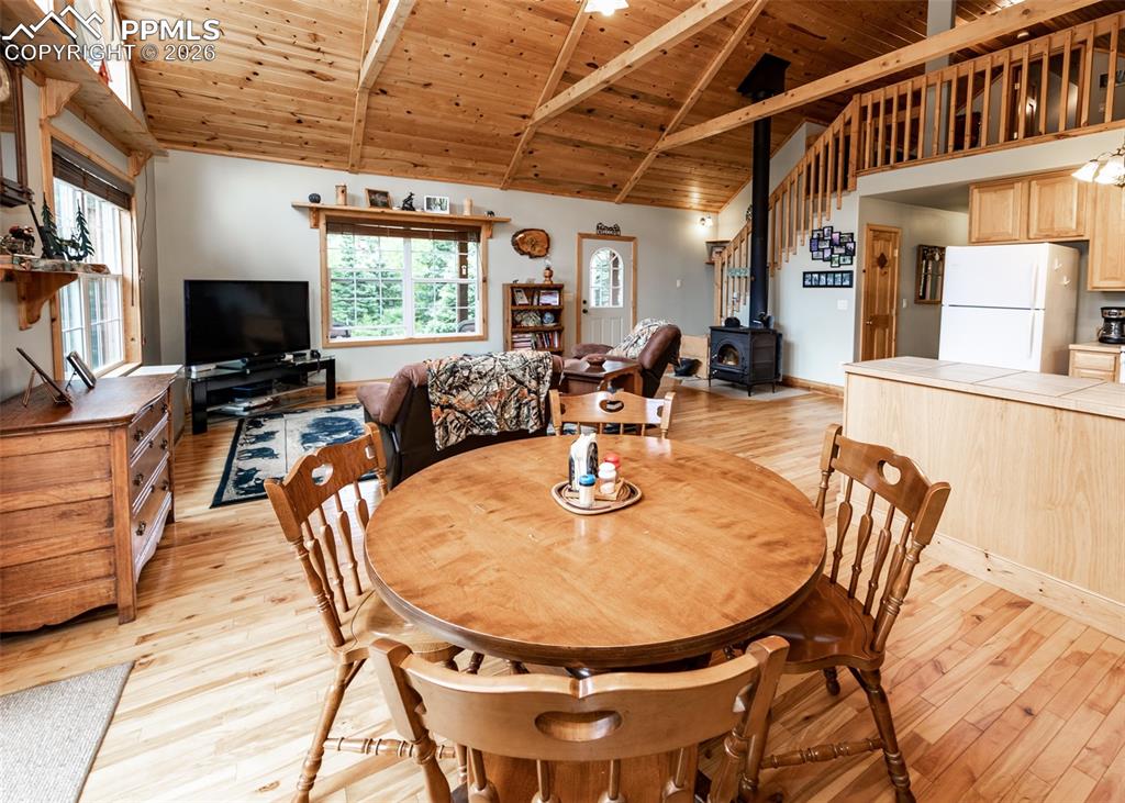 Image 36 of 50: Dining Area