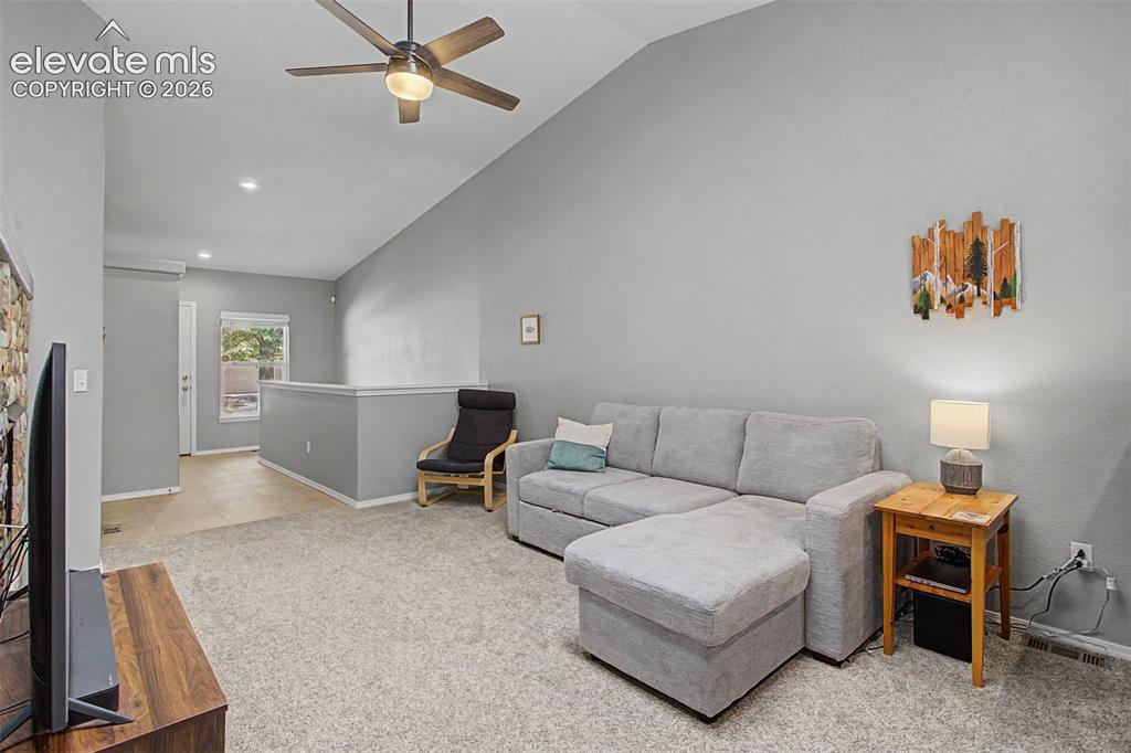 Image 6 of 32: Living Room