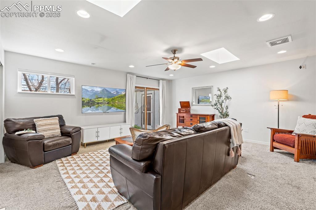 Image 19 of 39: No Description Available