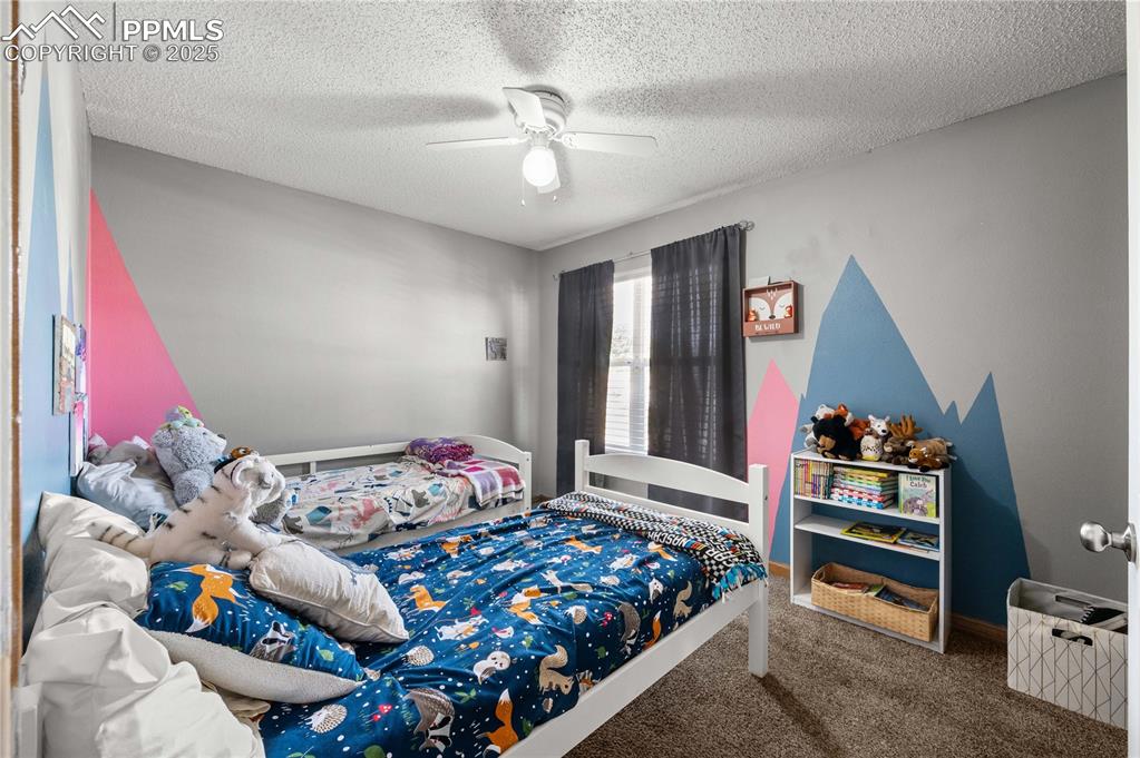 Image 8 of 30: Bedroom