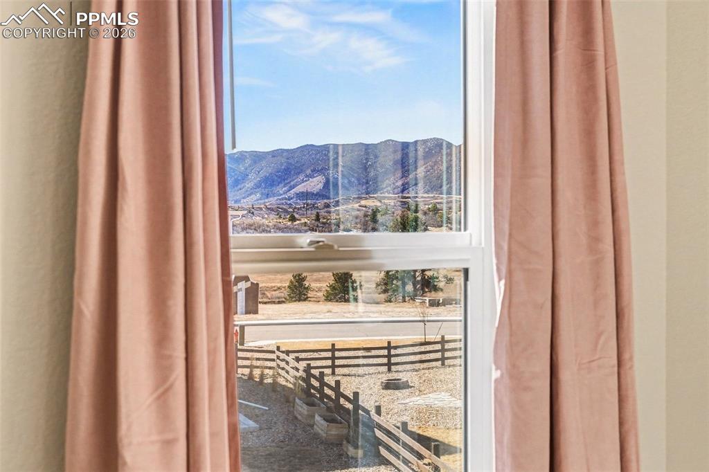 Image 16 of 22: Mountain views!