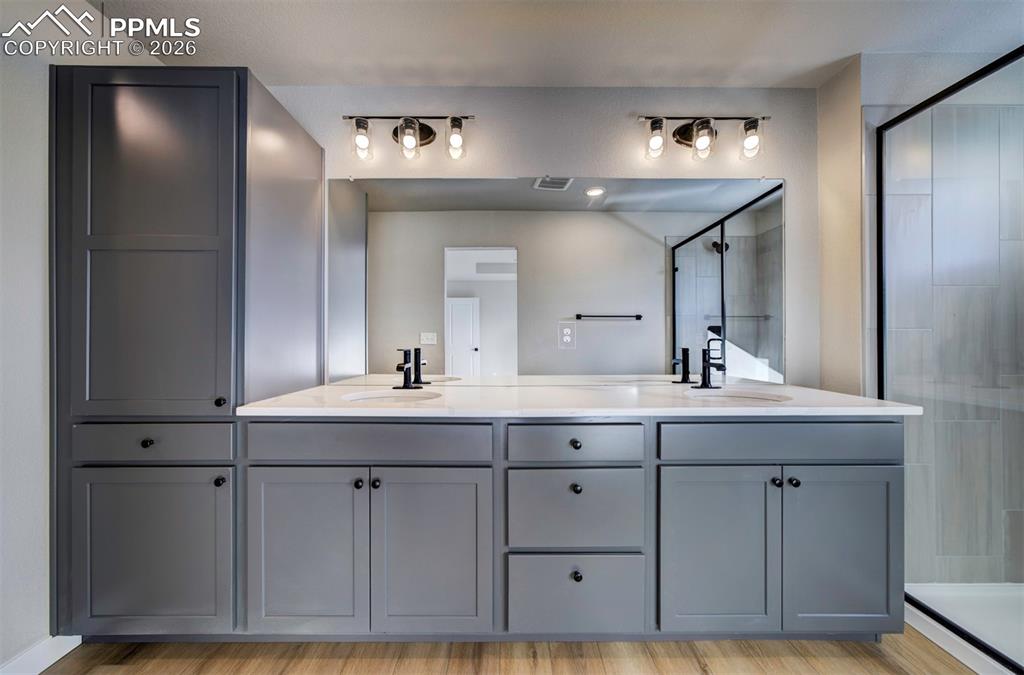 Image 16 of 32: **Pictures are from a previously completed home, not from listed home