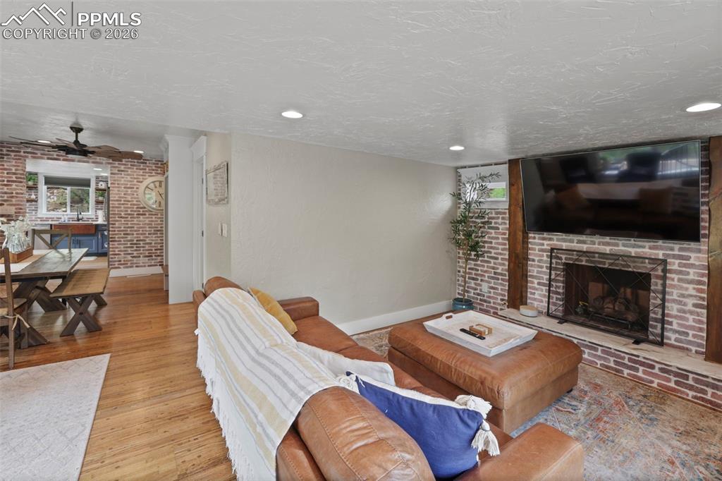 Image 13 of 49: Living Room