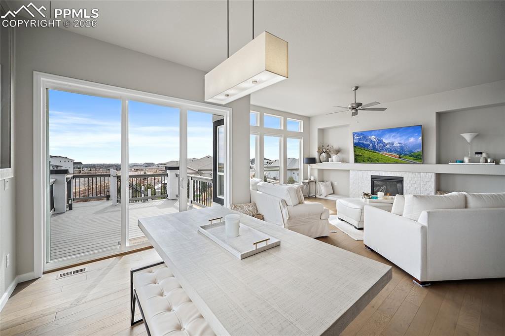 Image 12 of 50: Living Room