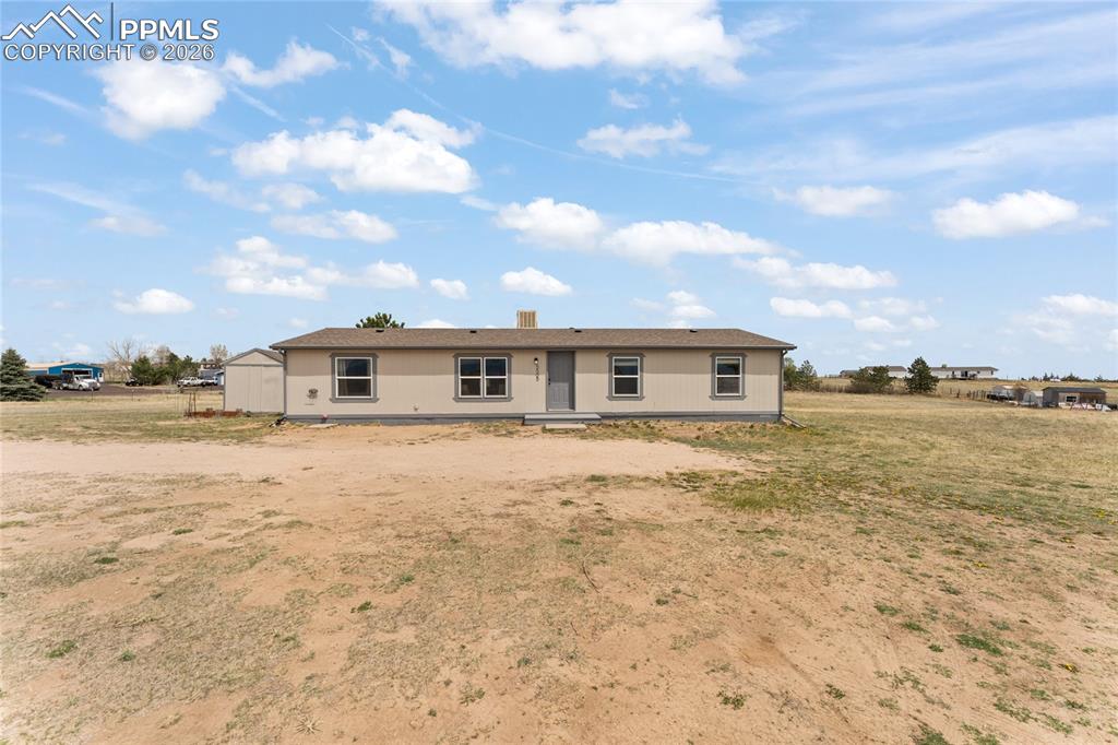 Image 1 of 39: Front of Structure