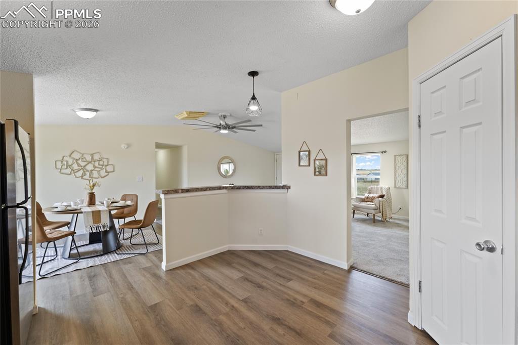 Image 14 of 39: Kitchen