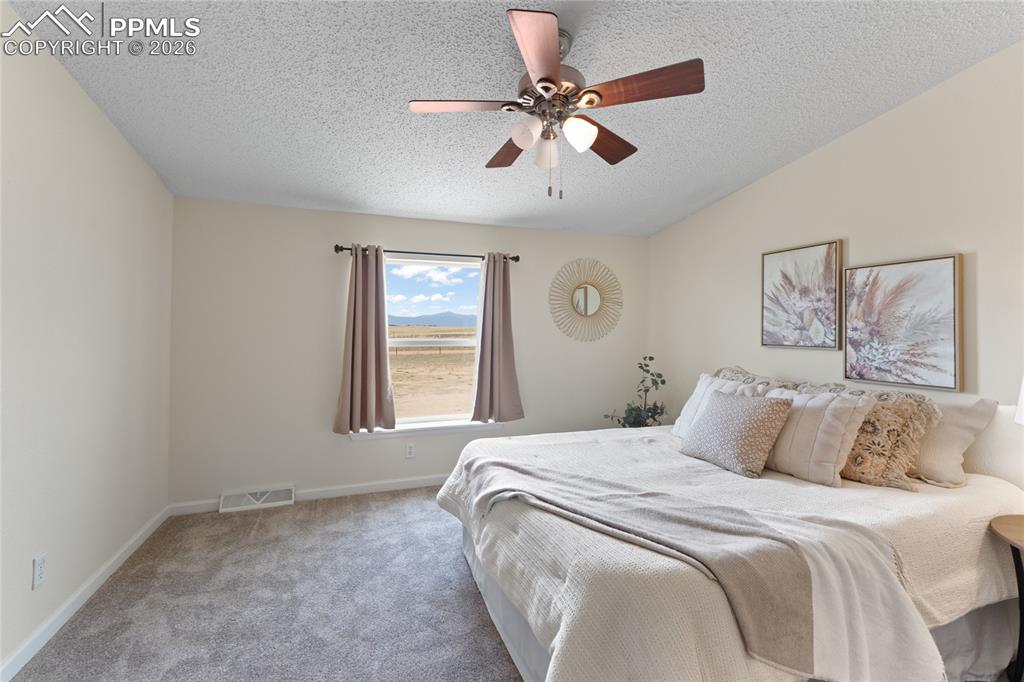 Image 16 of 39: Bedroom