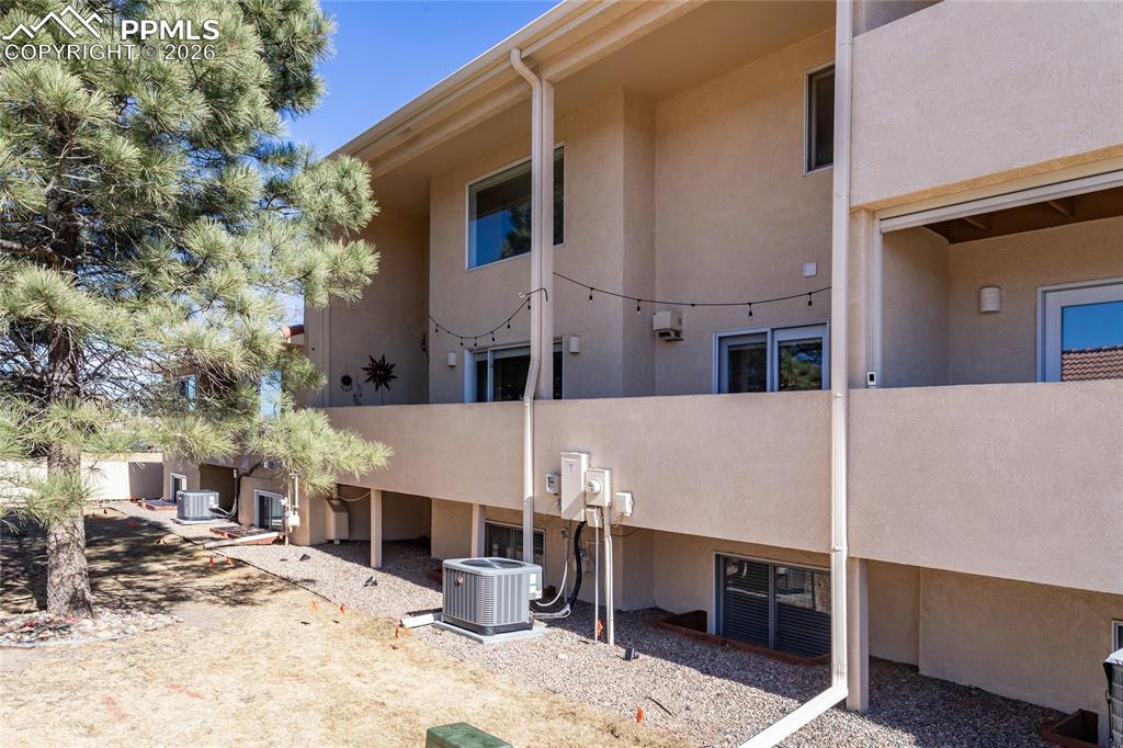 Image 43 of 49: Back of Structure