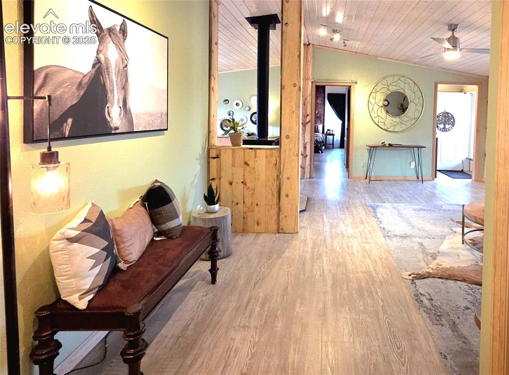 Image 10 of 43: Hallway