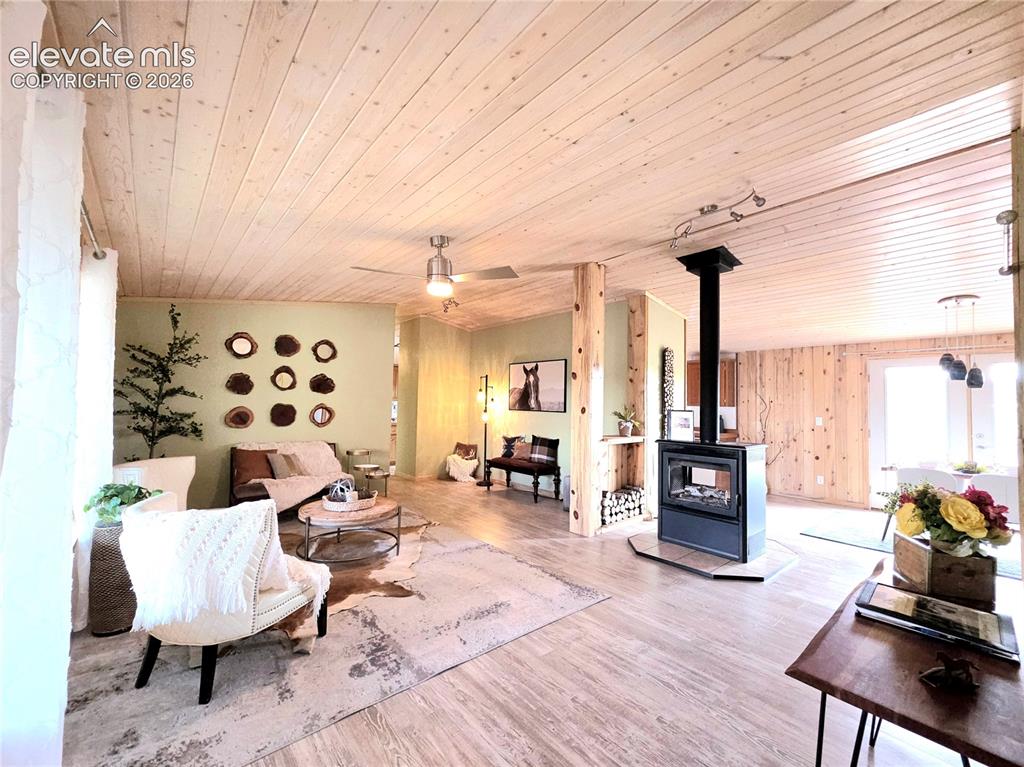 Image 8 of 43: Living Room