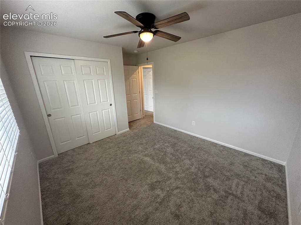 Image 18 of 22: Bedroom