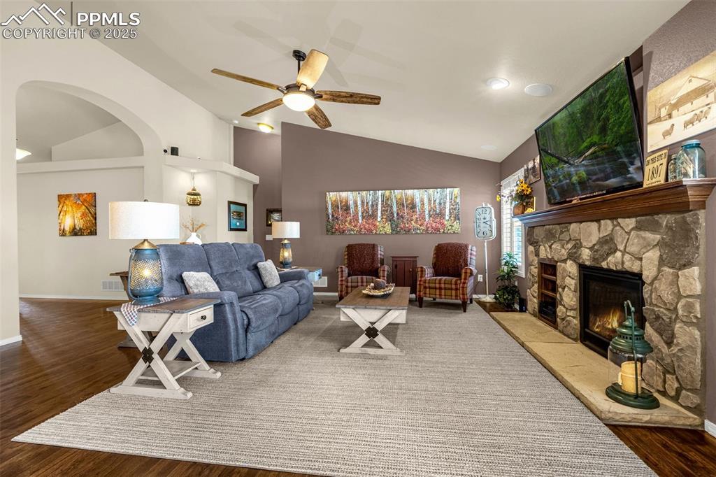 Image 10 of 45: Living Room