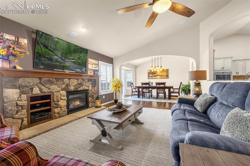 Image 11 of 45: Living Room