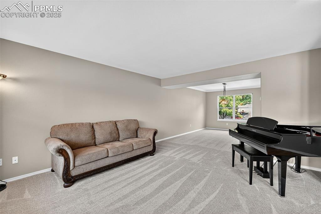 Image 15 of 50: Living Room