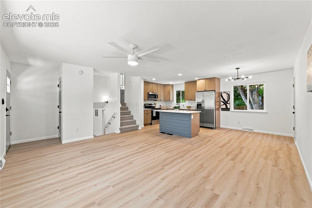 Image 2 of 28: Living Room