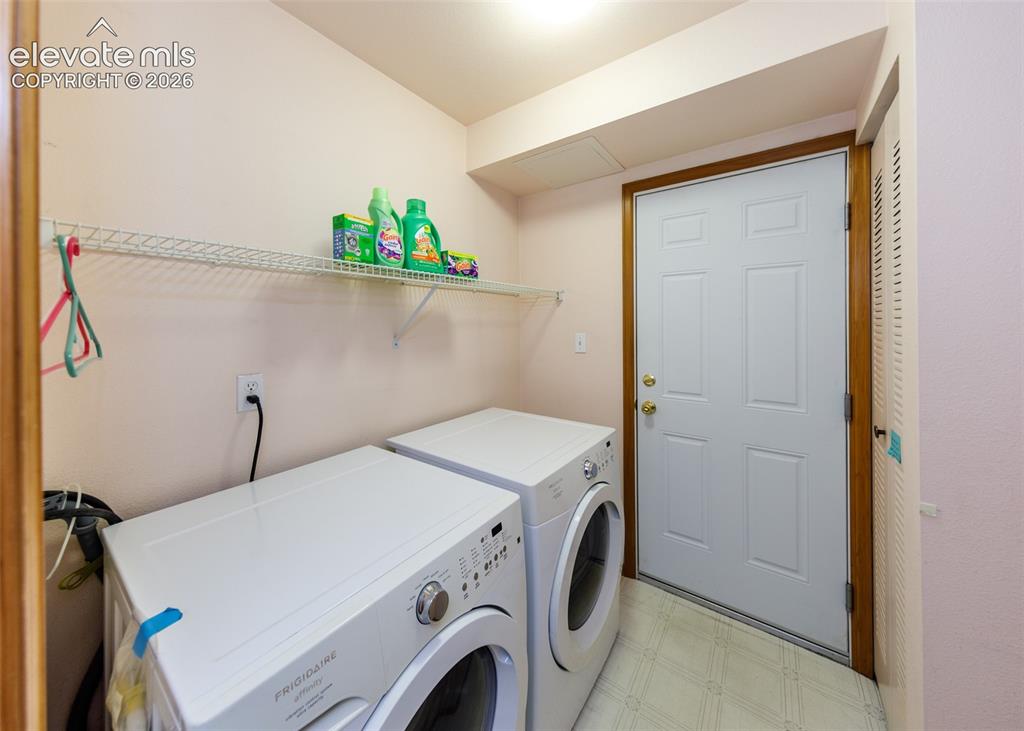 Image 15 of 26: Laundry