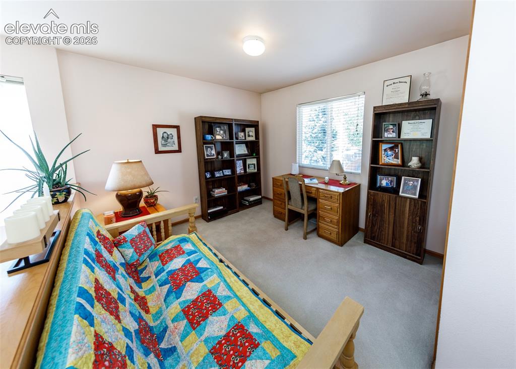 Image 17 of 26: Loft