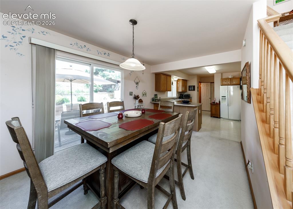 Image 8 of 26: Dining Area